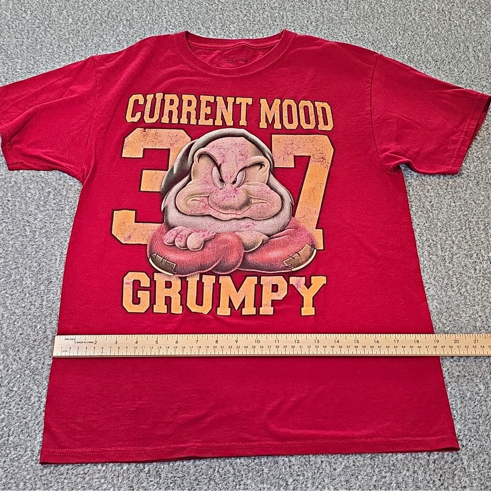 Disney Grumpy "Current Mood" Red Graphic T-Shirt Adult Size M